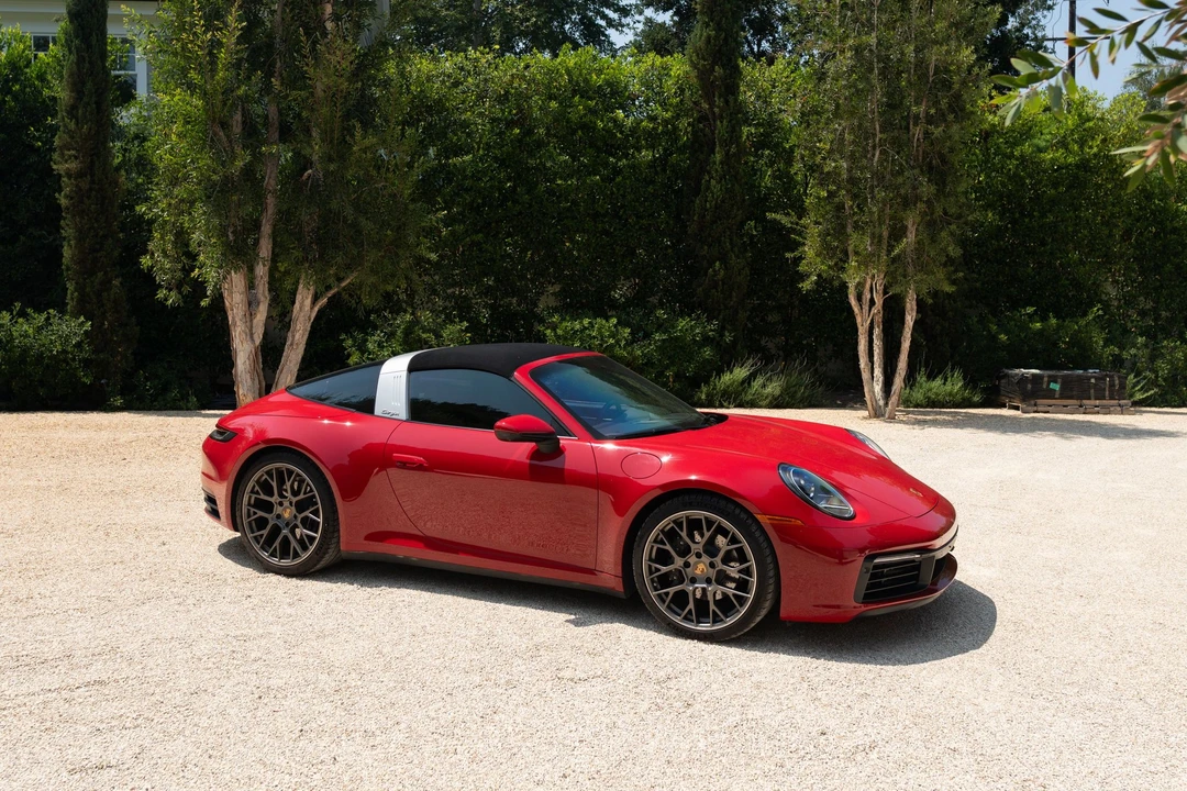 2022 Porsche 992 Targa 4 & 4S - Image 10 of 29