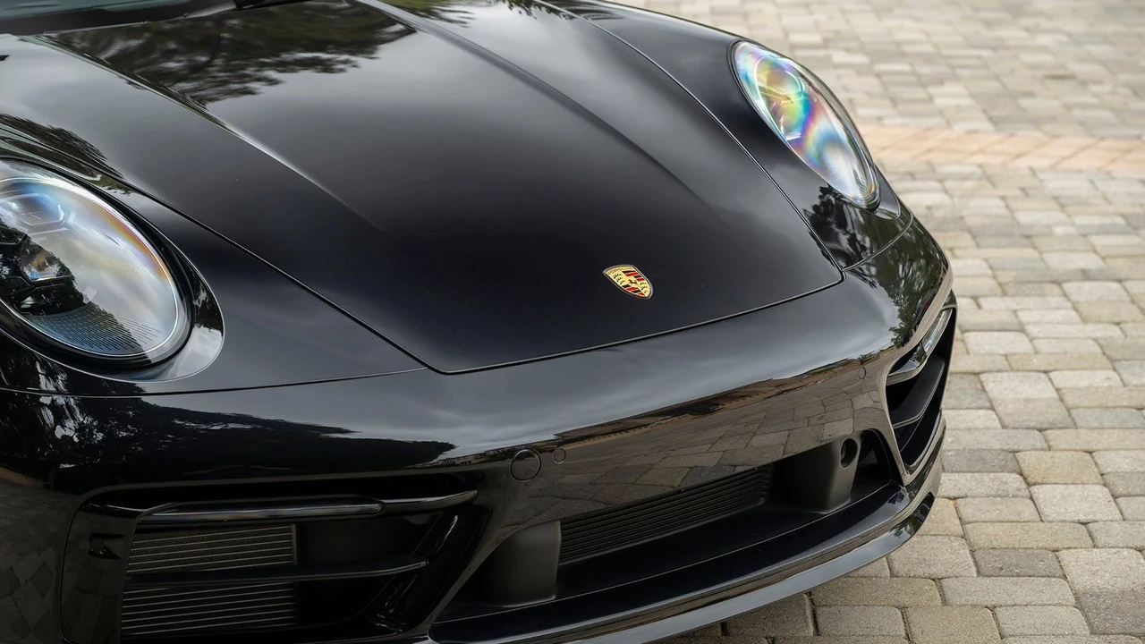 2022 Porsche 992 Targa 4 GTS - Image 25 of 31