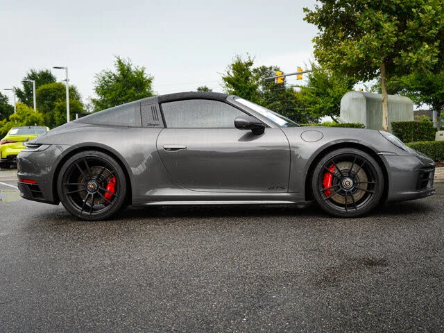 2022 Porsche 992 Targa 4 GTS - Image 11 of 31