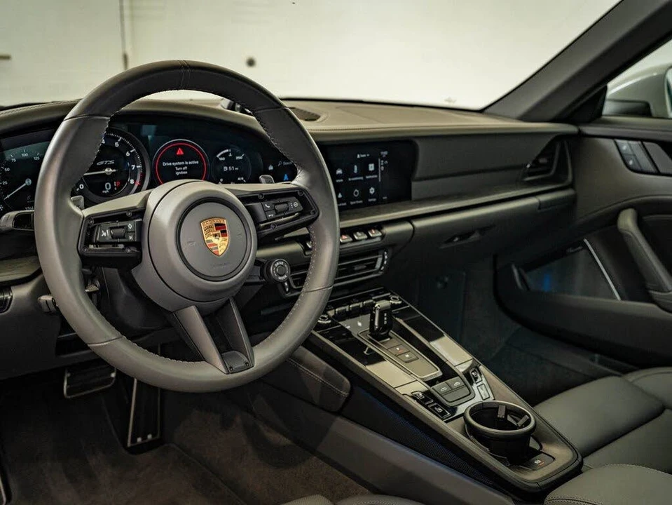 2022 Porsche 992 Targa 4 GTS - Image 5 of 31