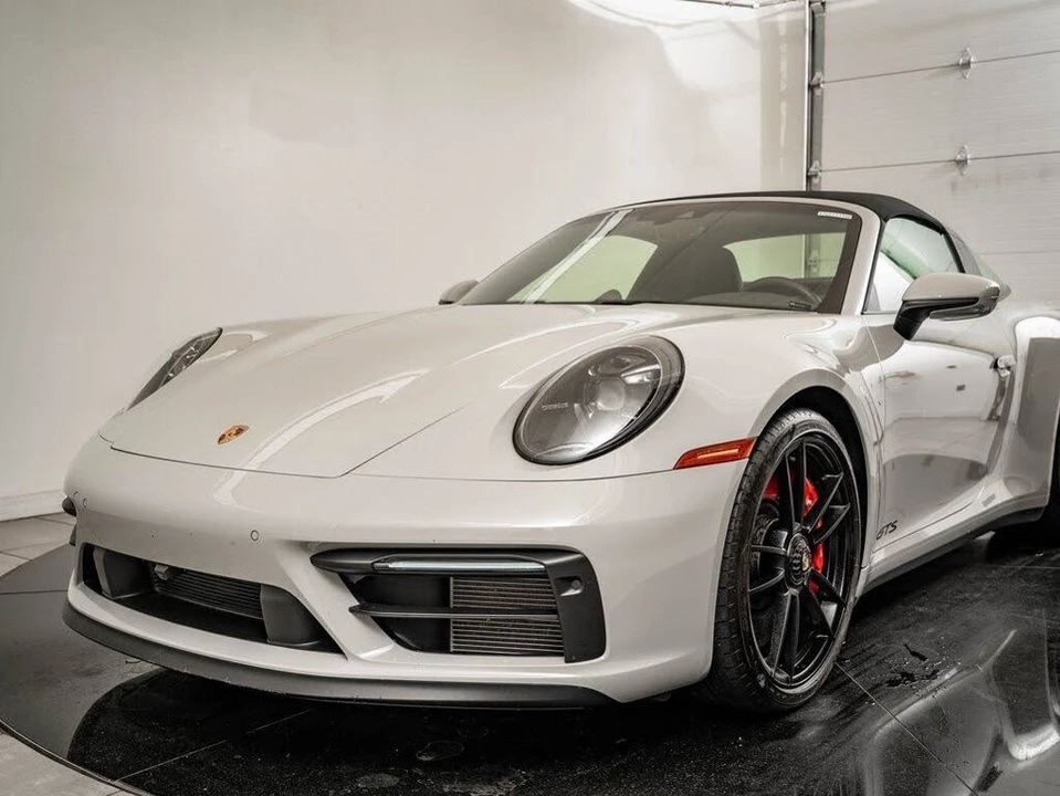 2022 Porsche 992 Targa 4 GTS - Image 15 of 31
