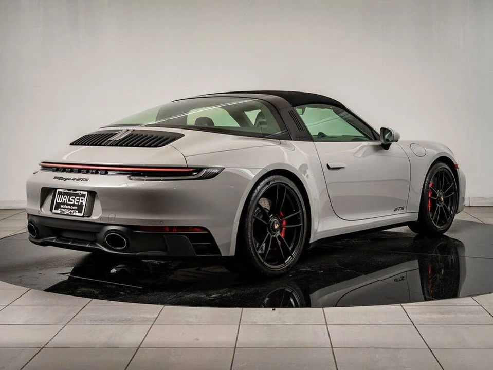 2022 Porsche 992 Targa 4 GTS - Image 8 of 31