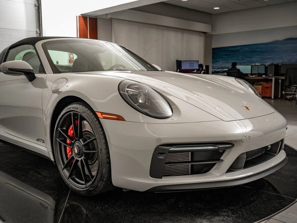 2022 Porsche 992 Targa 4 GTS - Image 18 of 31