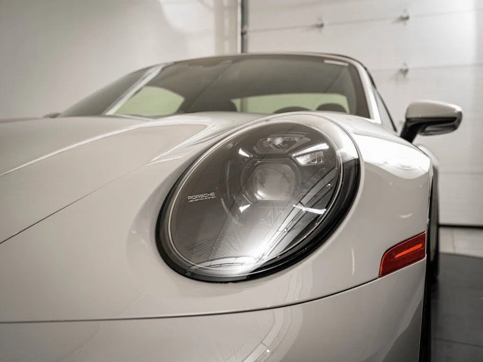 2022 Porsche 992 Targa 4 GTS - Image 14 of 31