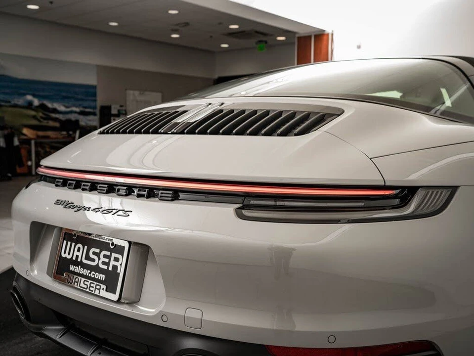 2022 Porsche 992 Targa 4 GTS - Image 24 of 31
