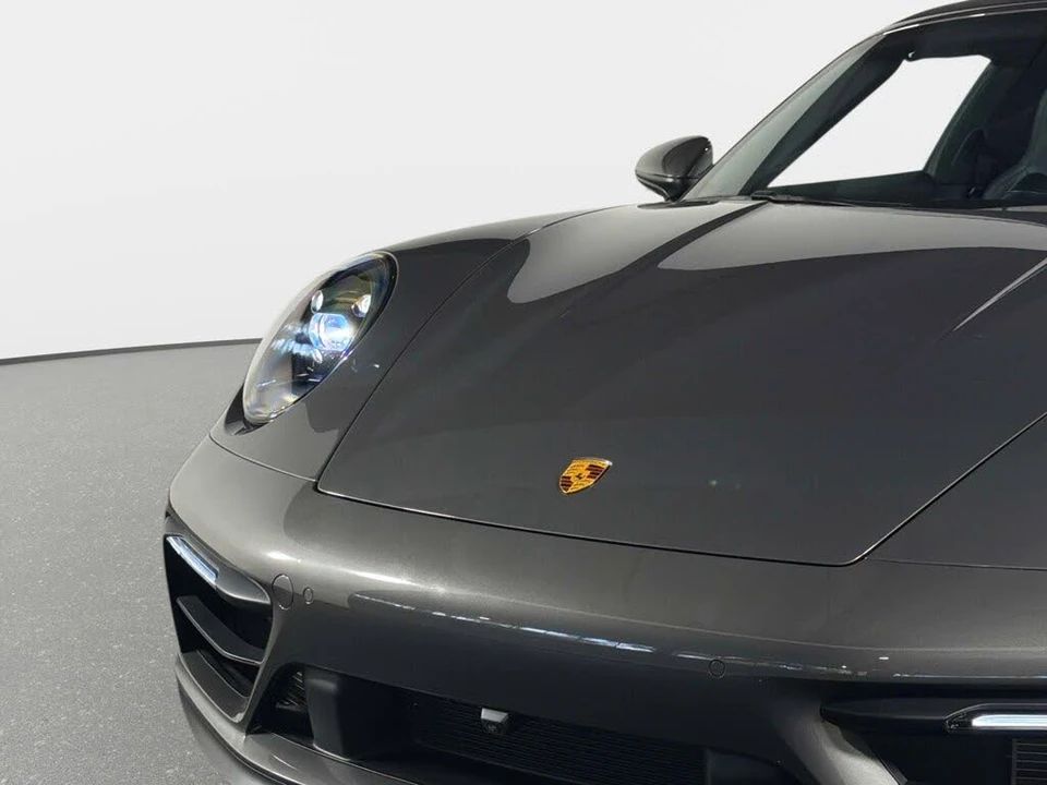 2022 Porsche 992 Targa 4 GTS - Image 11 of 31
