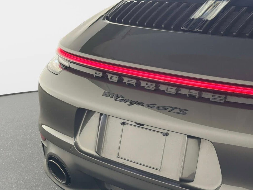 2022 Porsche 992 Targa 4 GTS - Image 18 of 31