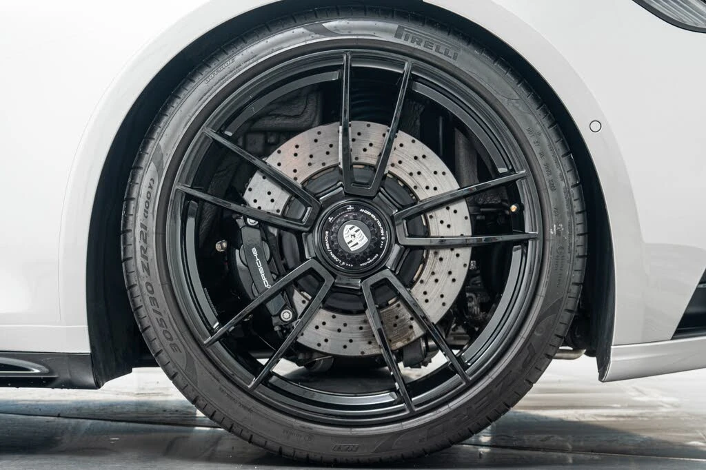 2022 Porsche 992 Targa 4 GTS - Image 11 of 31