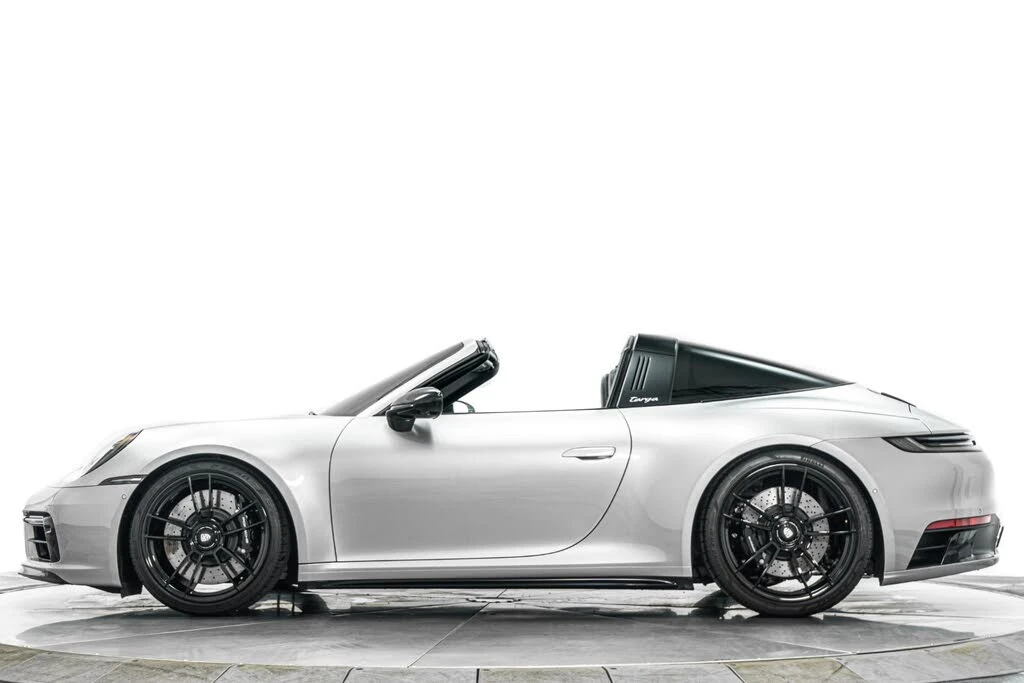 2022 Porsche 992 Targa 4 GTS - Image 6 of 31