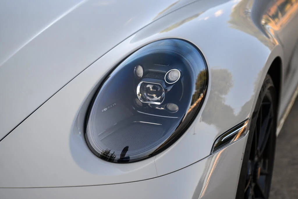 2022 Porsche 992 Targa 4 GTS - Image 21 of 31