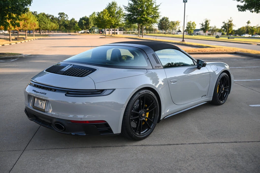 2022 Porsche 992 Targa 4 GTS - Image 16 of 31