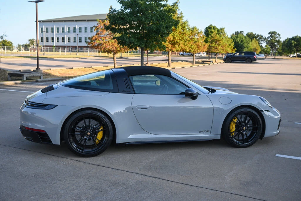 2022 Porsche 992 Targa 4 GTS - Image 17 of 31