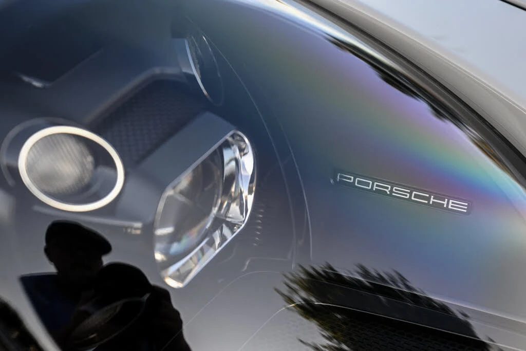2022 Porsche 992 Targa 4 GTS - Image 22 of 31