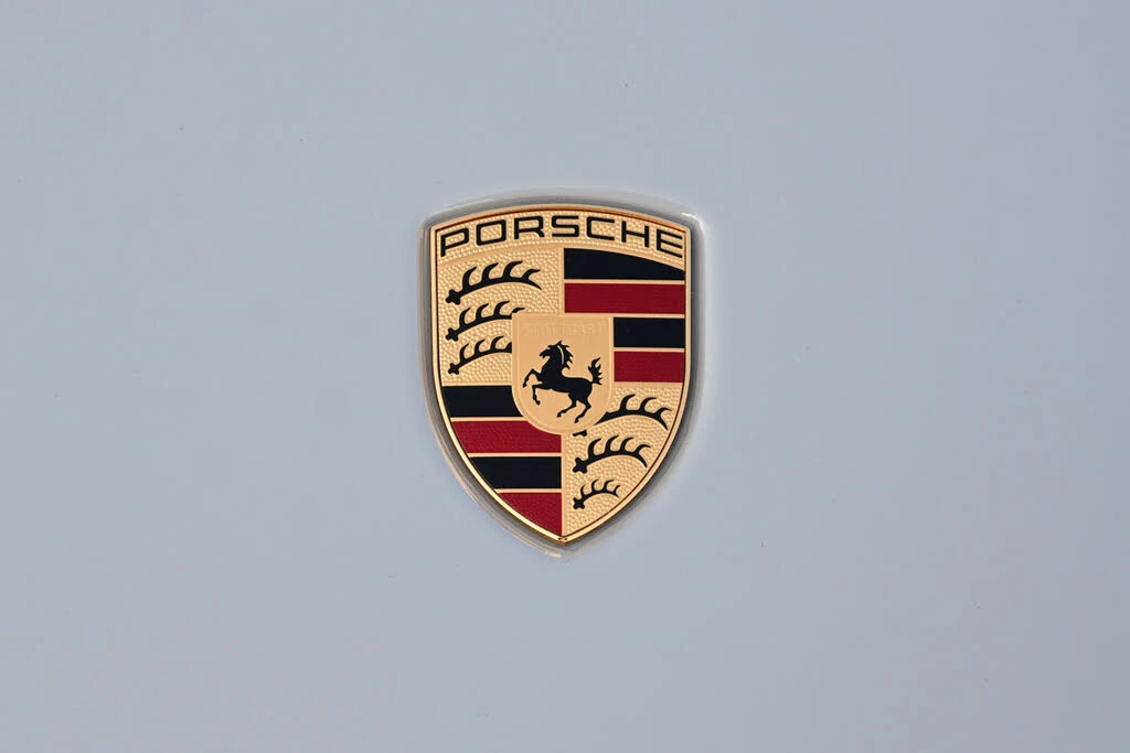 2022 Porsche 992 Targa 4 GTS - Image 25 of 31