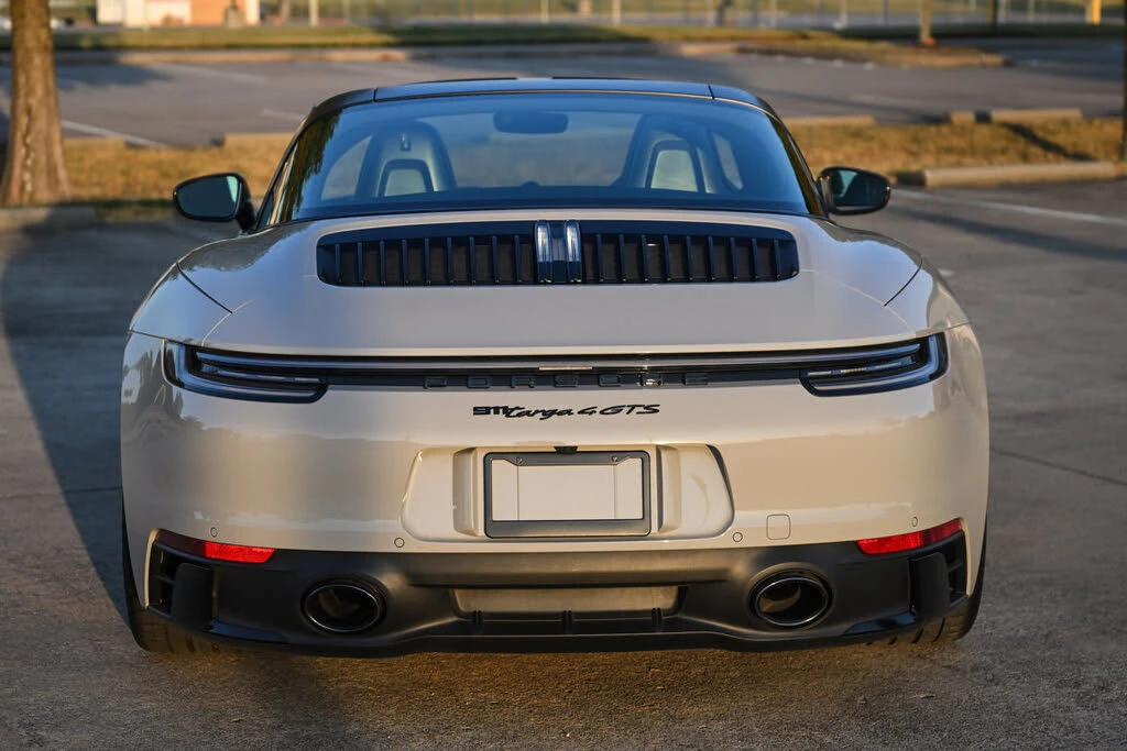 2022 Porsche 992 Targa 4 GTS - Image 27 of 31