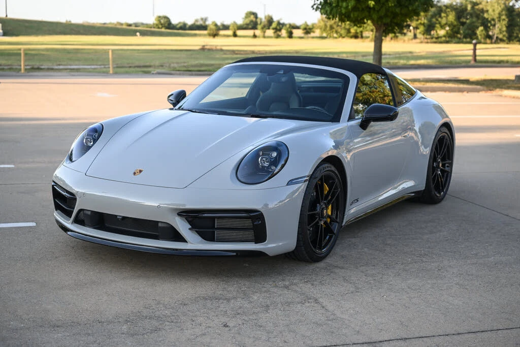 2022 Porsche 992 Targa 4 GTS - Image 10 of 31
