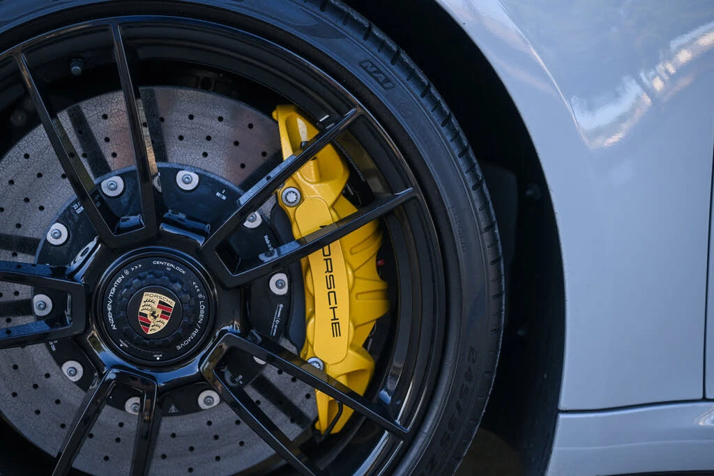 2022 Porsche 992 Targa 4 GTS - Image 26 of 31