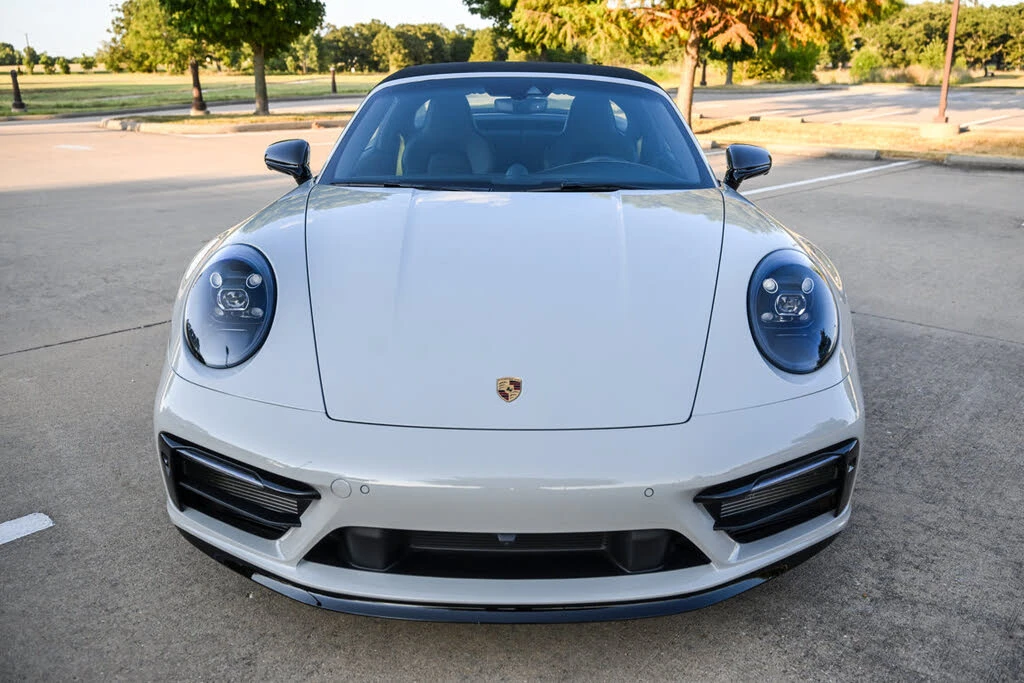 2022 Porsche 992 Targa 4 GTS - Image 19 of 31
