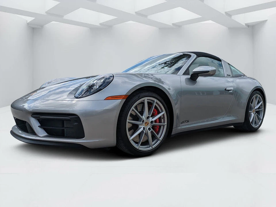 2022 Porsche 992 Targa 4 GTS - Image 7 of 31