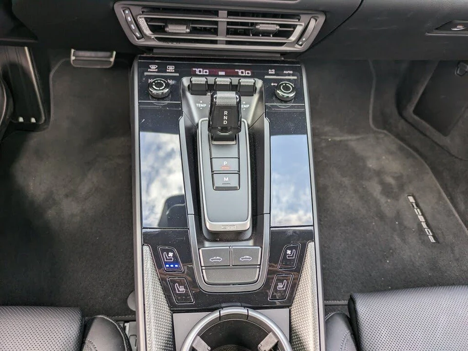 2022 Porsche 992 Targa 4 GTS - Image 23 of 31