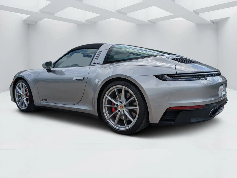 2022 Porsche 992 Targa 4 GTS - Image 5 of 31