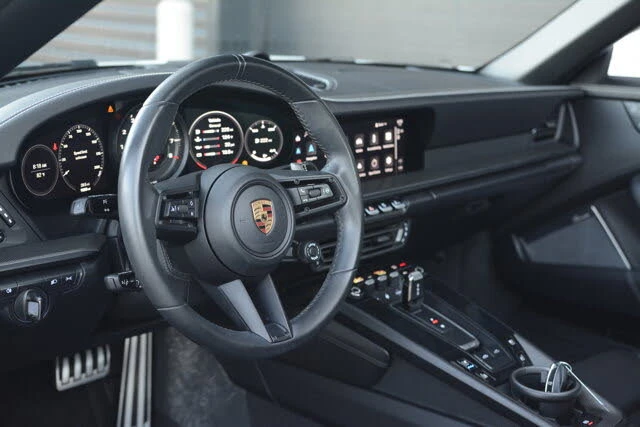 2022 Porsche 992 Targa 4 GTS - Image 4 of 31