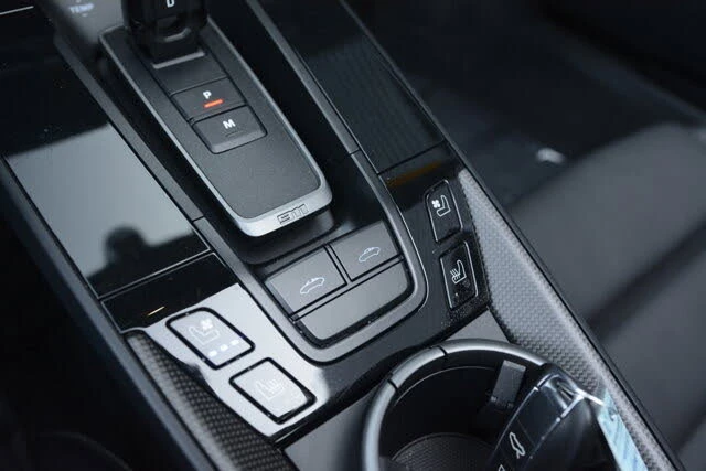 2022 Porsche 992 Targa 4 GTS - Image 26 of 31