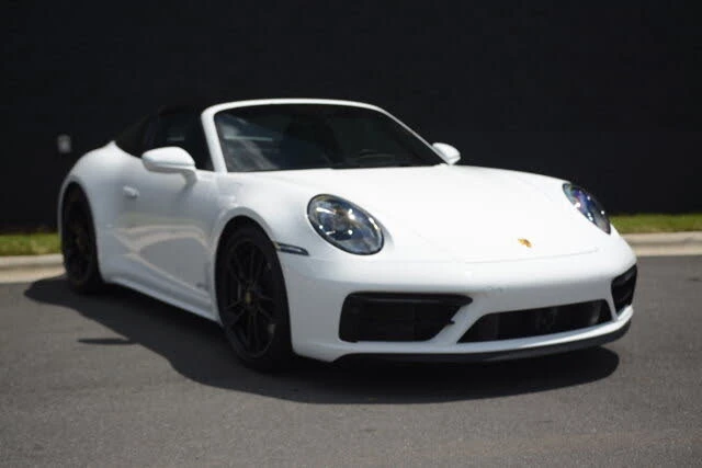 2022 Porsche 992 Targa 4 GTS - Image 9 of 31