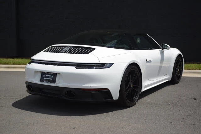 2022 Porsche 992 Targa 4 GTS - Image 7 of 31