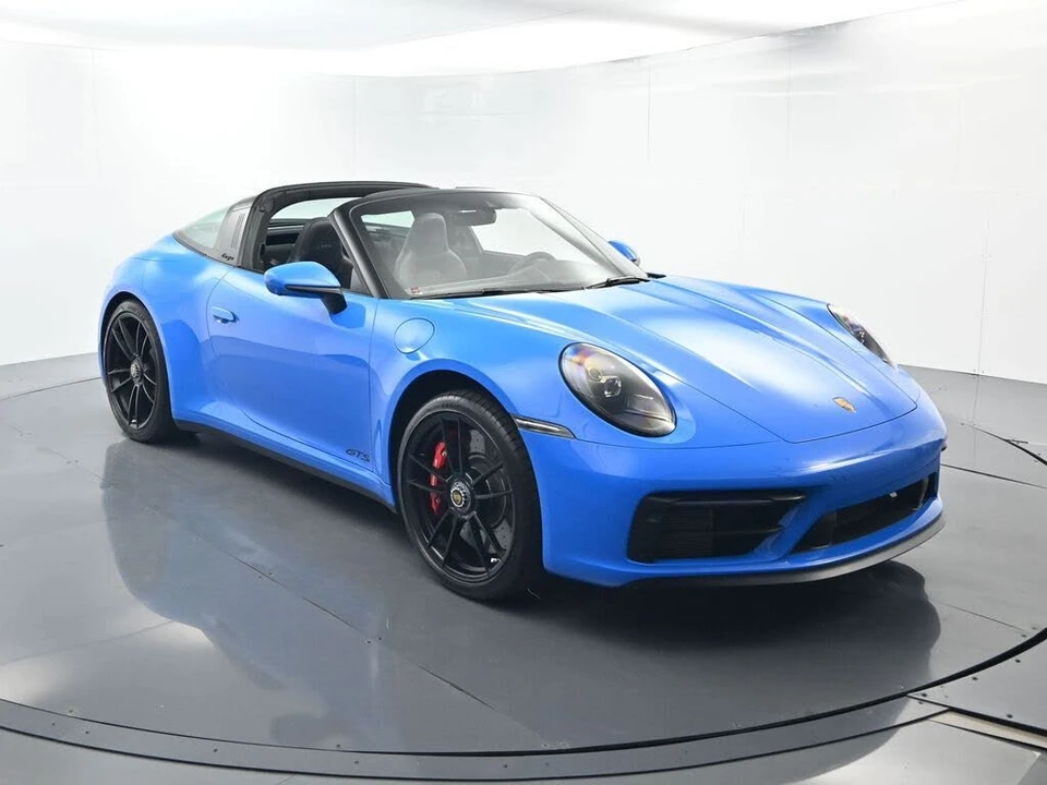 2022 Porsche 992 Targa 4 GTS - Image 17 of 31