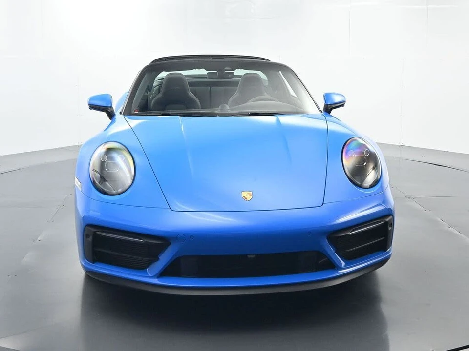 2022 Porsche 992 Targa 4 GTS - Image 18 of 31