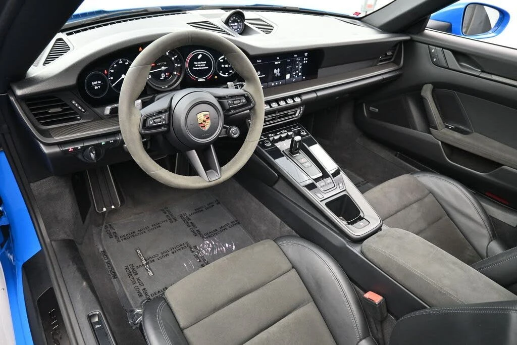 2022 Porsche 992 Targa 4 GTS - Image 4 of 31
