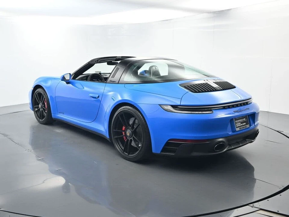 2022 Porsche 992 Targa 4 GTS - Image 3 of 31