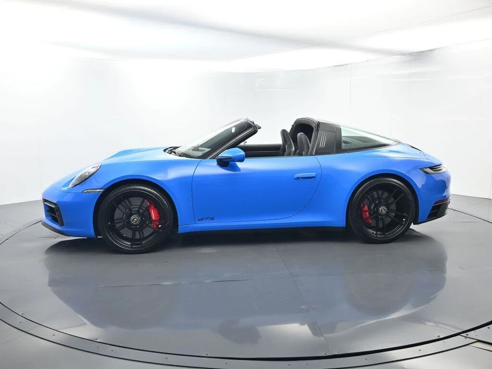 2022 Porsche 992 Targa 4 GTS - Image 2 of 31