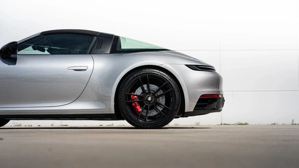 2022 Porsche 992 Targa 4 GTS - Image 15 of 31