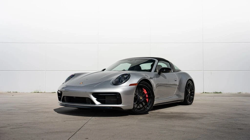 2022 Porsche 992 Targa 4 GTS - Image 11 of 31