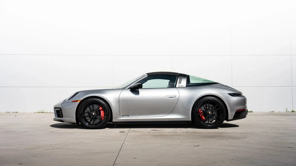 2022 Porsche 992 Targa 4 GTS - Image 13 of 31