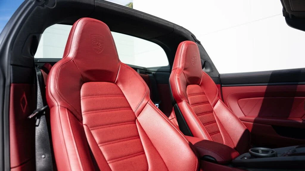 2022 Porsche 992 Targa 4 GTS - Image 18 of 31