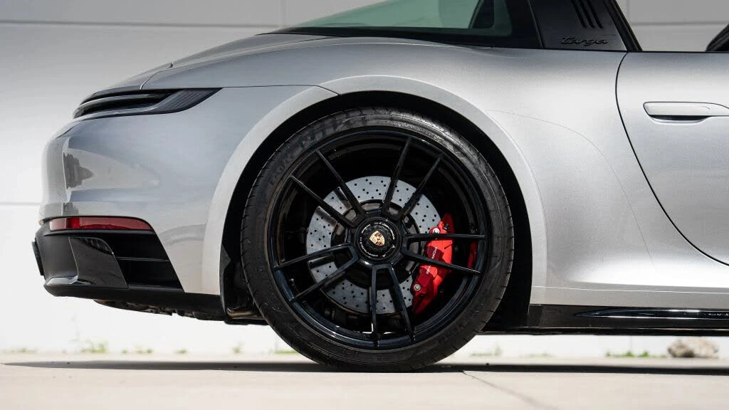 2022 Porsche 992 Targa 4 GTS - Image 5 of 31