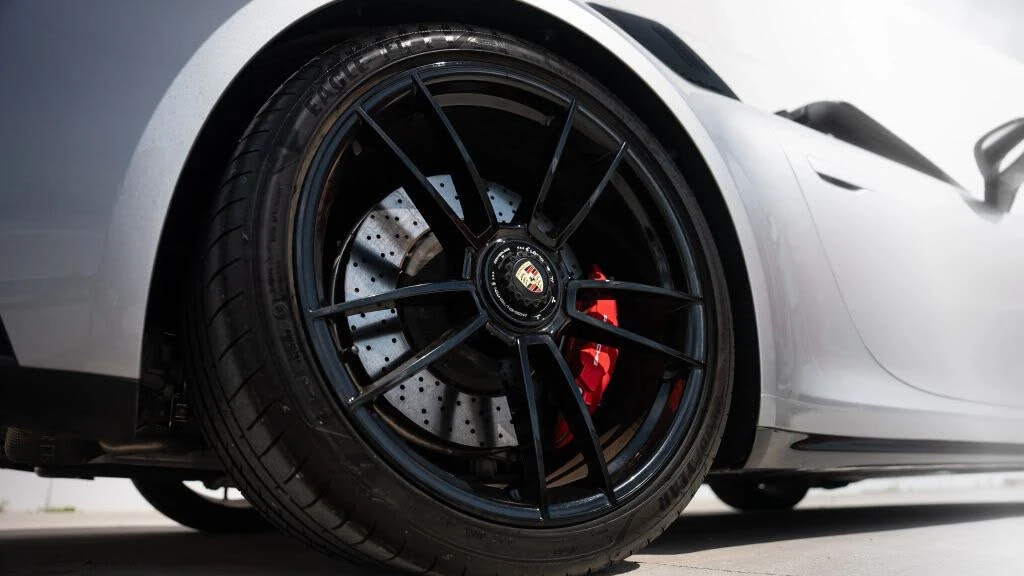 2022 Porsche 992 Targa 4 GTS - Image 17 of 31
