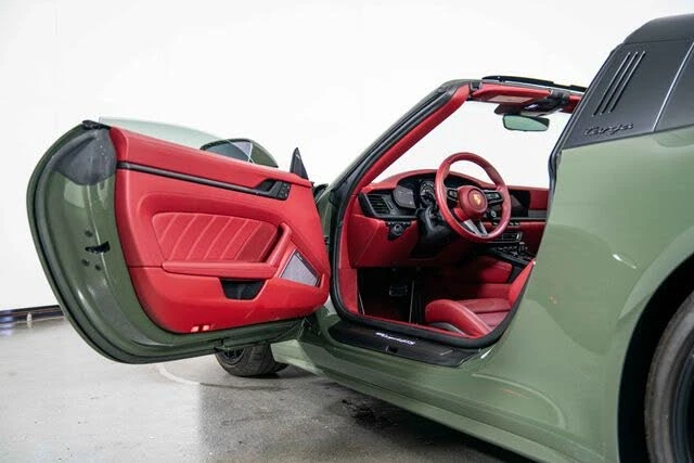 2022 Porsche 992 Targa 4 GTS - Image 14 of 31