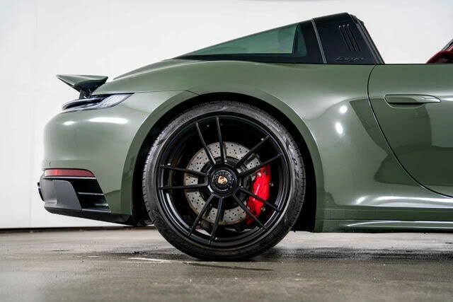 2022 Porsche 992 Targa 4 GTS - Image 10 of 31