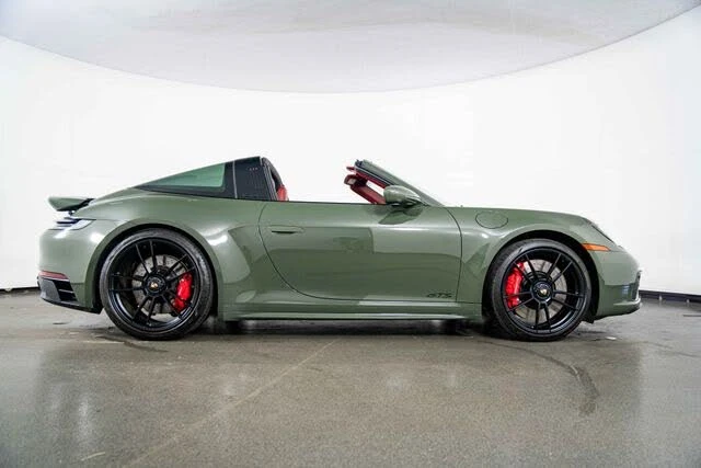 2022 Porsche 992 Targa 4 GTS - Image 9 of 31