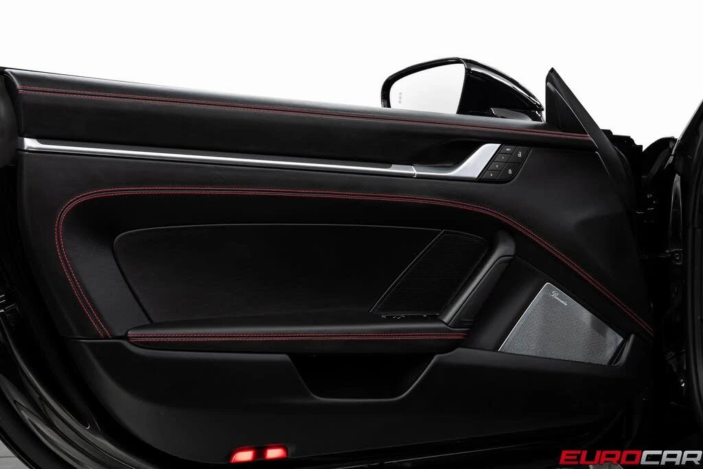 2022 Porsche 992 Targa 4 GTS - Image 26 of 31