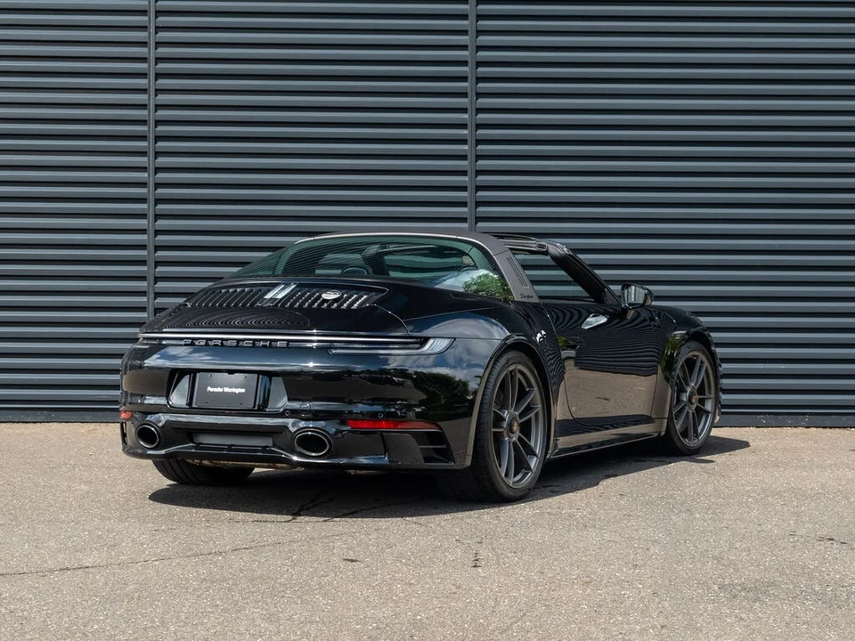 2022 Porsche 992 Targa 4 GTS - Image 8 of 31