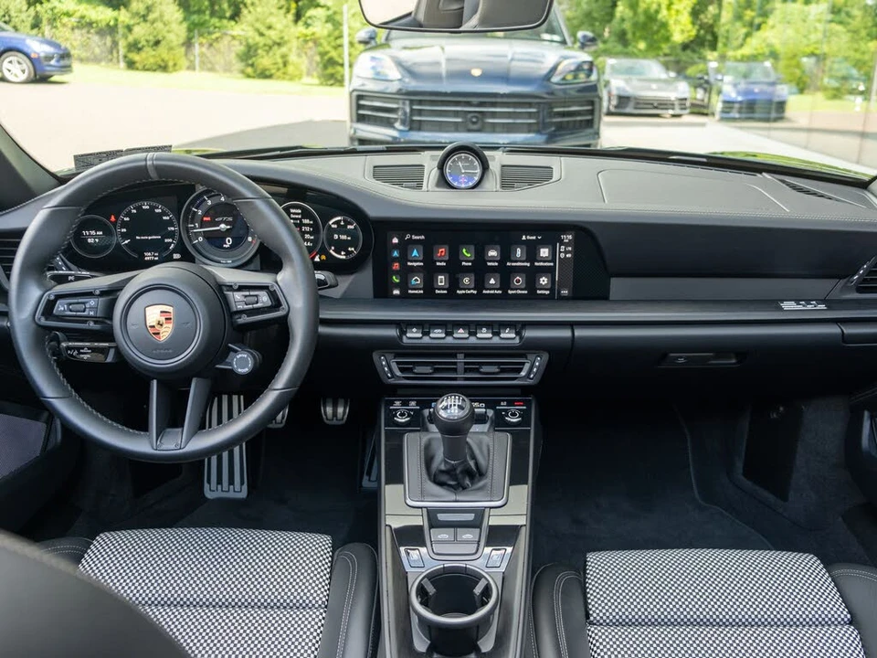 2022 Porsche 992 Targa 4 GTS - Image 4 of 31
