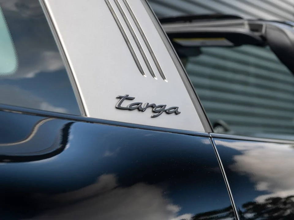 2022 Porsche 992 Targa 4 GTS - Image 19 of 31