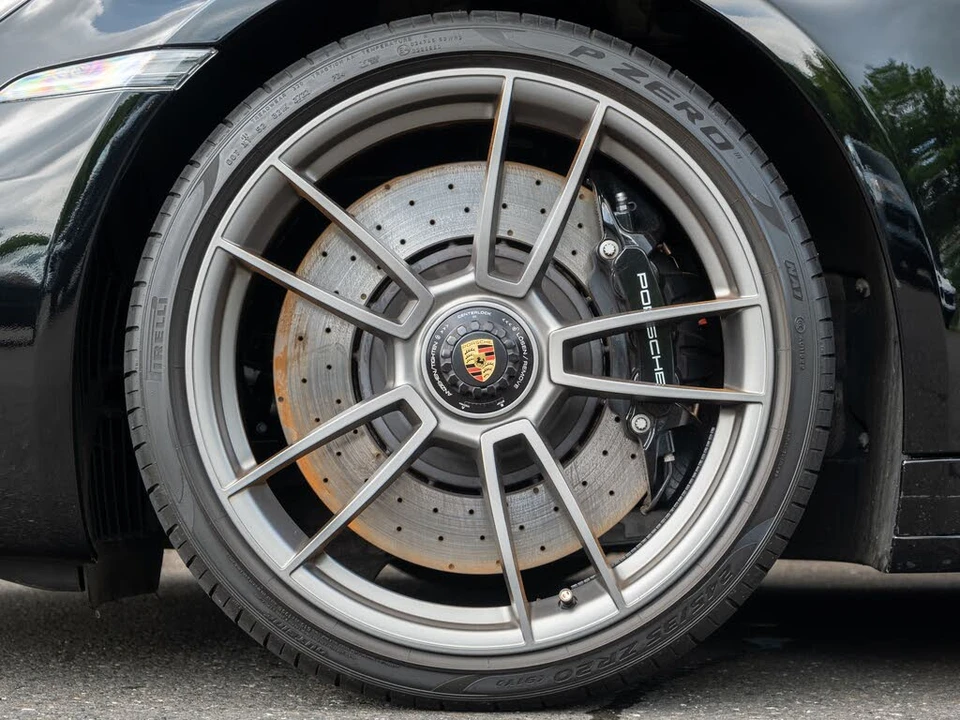2022 Porsche 992 Targa 4 GTS - Image 13 of 31