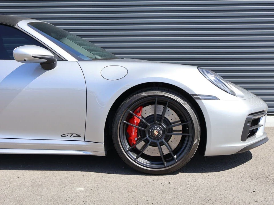 2022 Porsche 992 Targa 4 GTS - Image 12 of 31