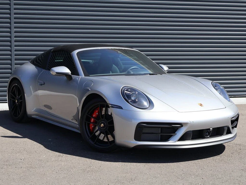 2022 Porsche 992 Targa 4 GTS - Image 7 of 31